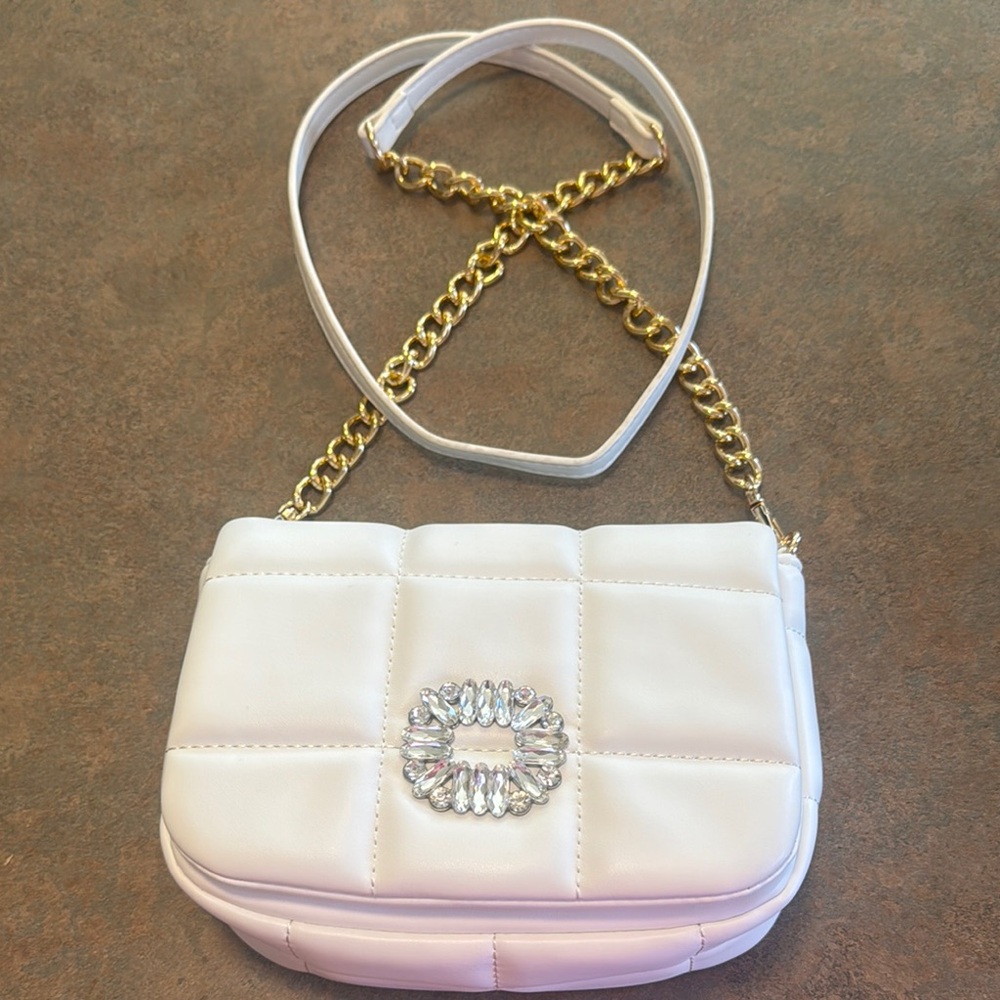 White Quilted Shoulder Bag with Gold Chain